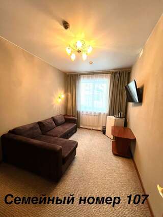 Гостиница Кия Шерегеш Cемейный номер с собственной ванной комнатой-3